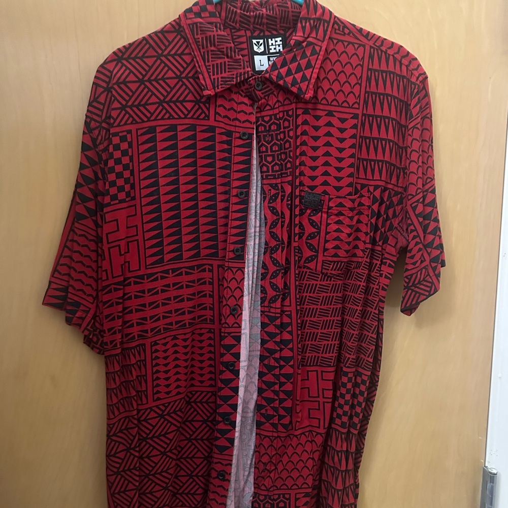 Men's Red Geometric Pattern Button Down Shirt - image 1